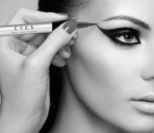 Makeup Tips for Sensitive Skin: Best Cosmetics for Dry Eyes